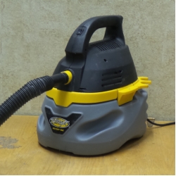 Stinger 2.5 Gal. 1.75 Peak HP Wet / Dry Shop Vacuum